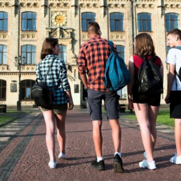 בריטניה מקלה על כללי הנסיעה עבור טיולי בית ספר בצרפת