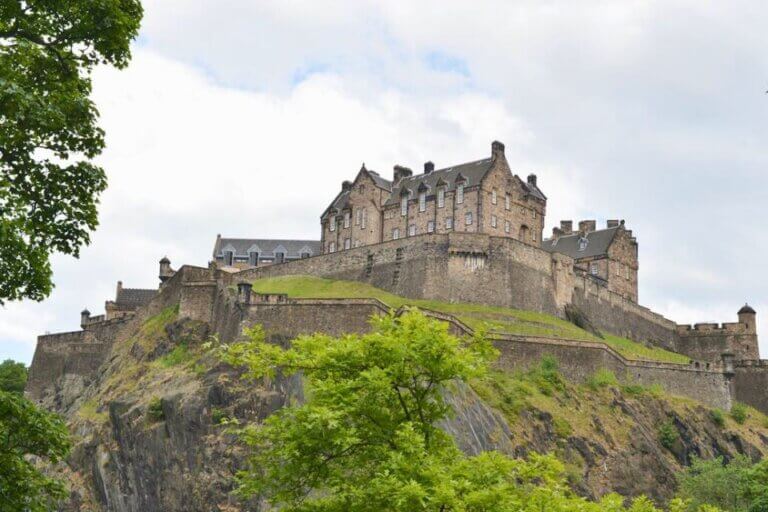 Scotland Passes Bill Allowing Towns to Impose a Tourist Tax by 2026