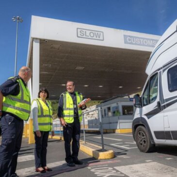 בריטניה מתכננת מגירה לעיכובים ב-EES בדובר כדי למנוע כאוס תנועה בקנט